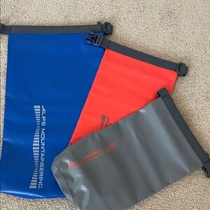 ALPS Mountaineering Dry Bags Set